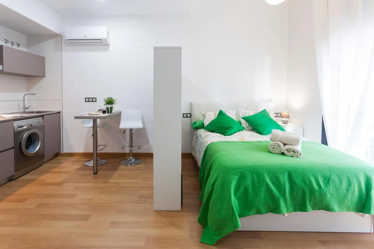 Romantico Estudio Con Piscina Malaga Apartment